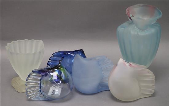 Amanda Brisbane (1964-2016), six items of studio glass, H 21cm (tallest)